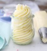 Vanilla Buttercream Frosting 