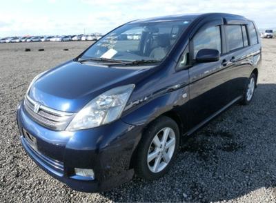 Toyota isis 2013