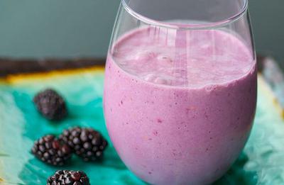 Blackberry Vanilla Yogurt