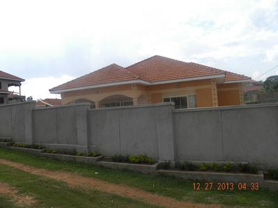 Namugongo House  3  bedroomed 280m