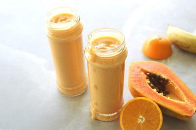 Orange Apple and Papaya Vanilla Smoothie 