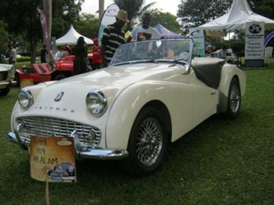 Triump 1959 Uganda Autoshow 2012