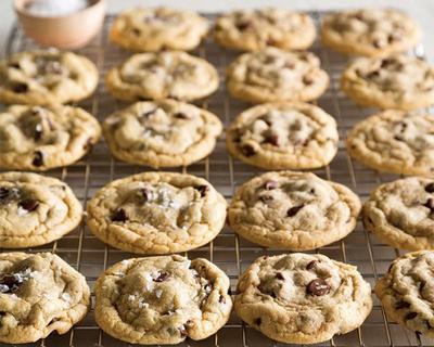 Vegan Chocolate Chip Vanilla Cookies